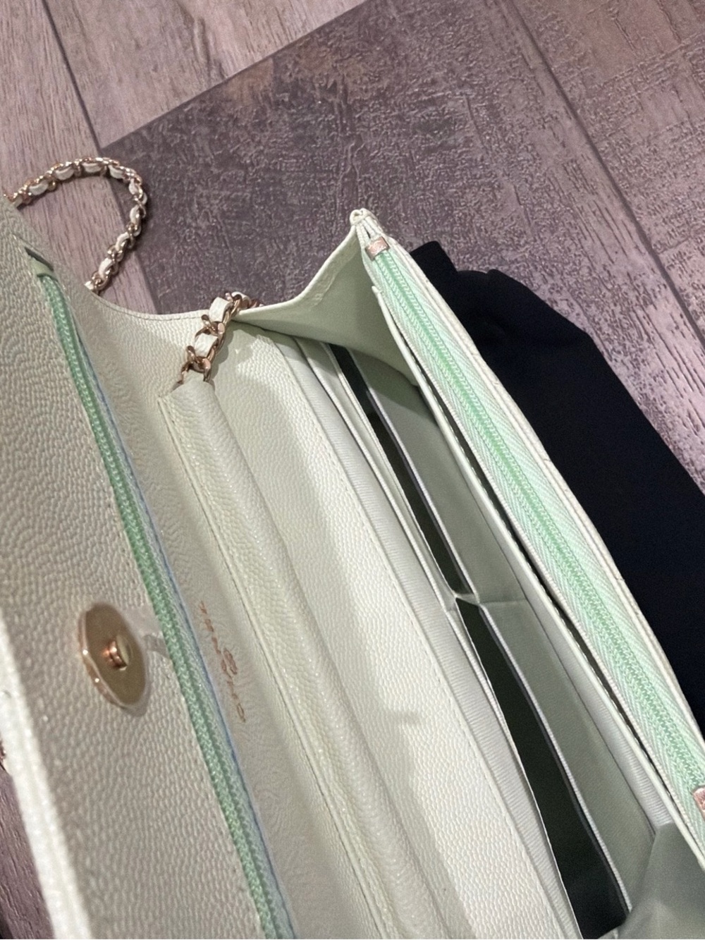 Chanel 22C Mint Green Quilted Wallet On Chain Bag - Picture 8 of 12